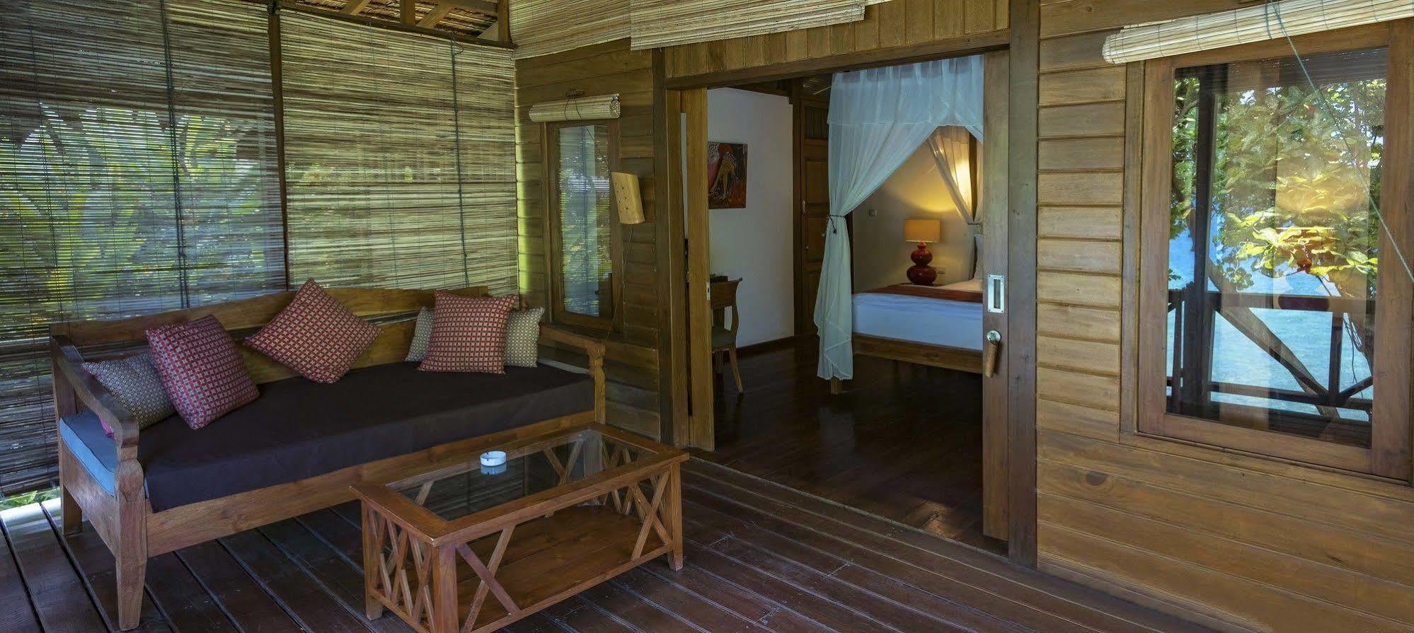 Janji Laut Resort Tanahwangko Екстериор снимка