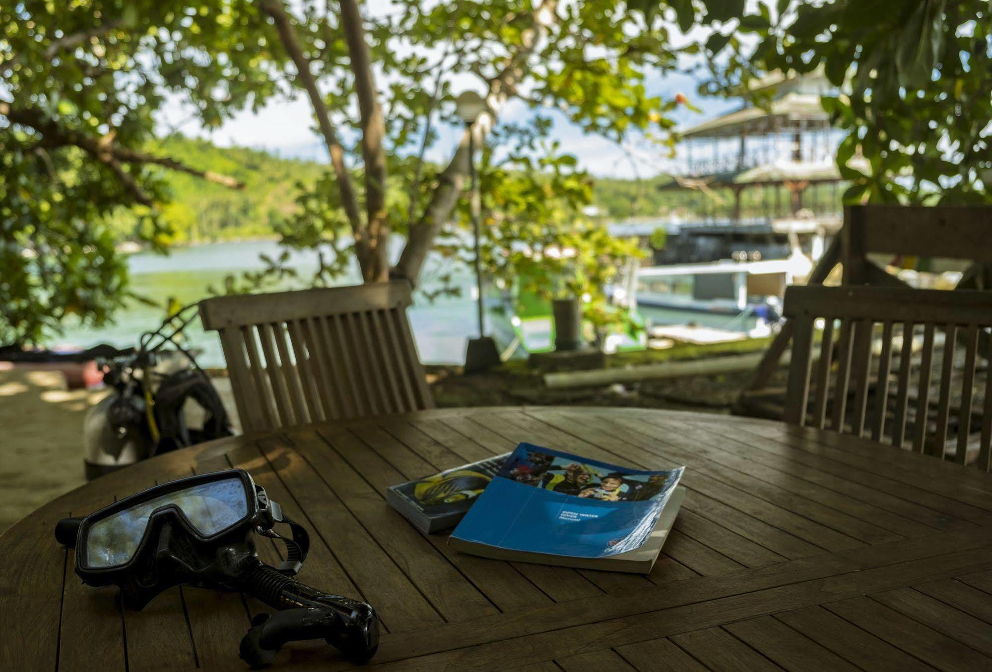 Janji Laut Resort Tanahwangko Екстериор снимка