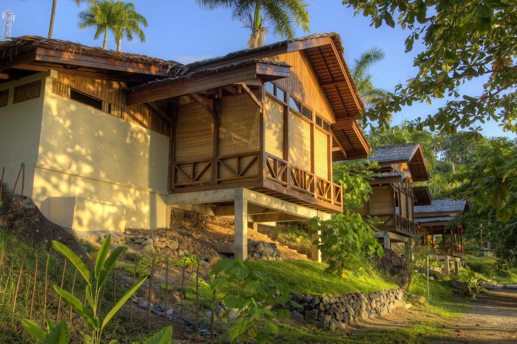 Janji Laut Resort Tanahwangko Екстериор снимка
